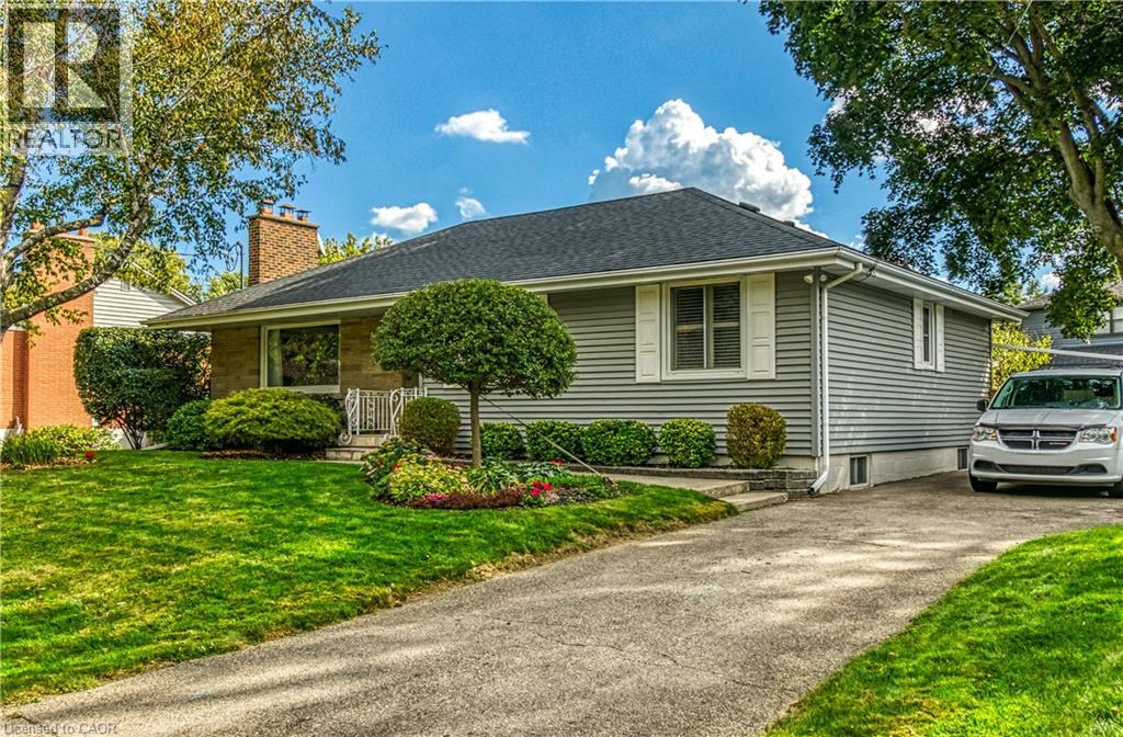 1040 CEDAR Avenue, Burlington, Ontario