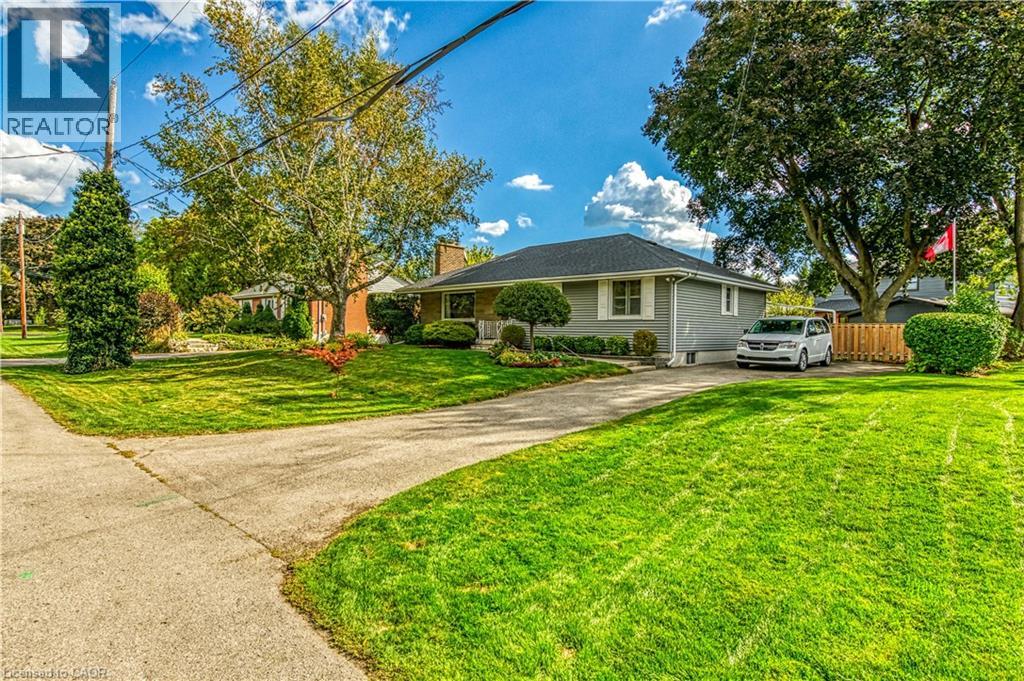 1040 Cedar Avenue, Burlington, Ontario  L7T 2S1 - Photo 3 - 40776145