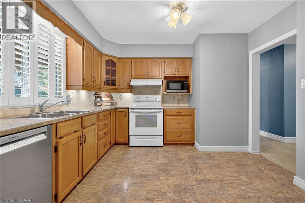 1040 Cedar Avenue, Burlington, Ontario  L7T 2S1 - Photo 6 - 40776145