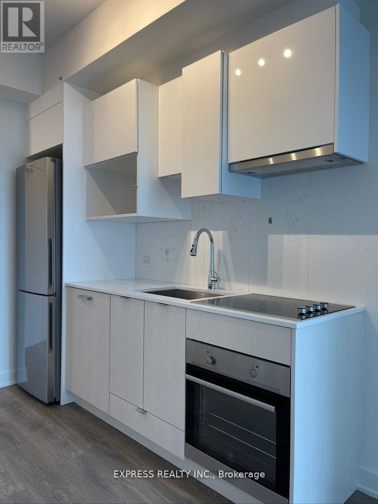 1813 - 195 Redpath Avenue, Toronto, Ontario M4P 0E4 - Photo 1 - C12607106