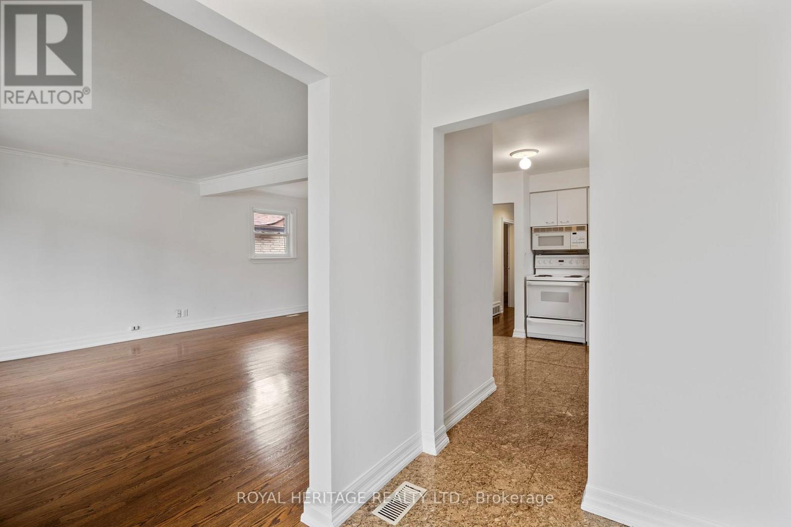 32 Beath Street, Toronto, Ontario  M1E 3J3 - Photo 12 - E12607108