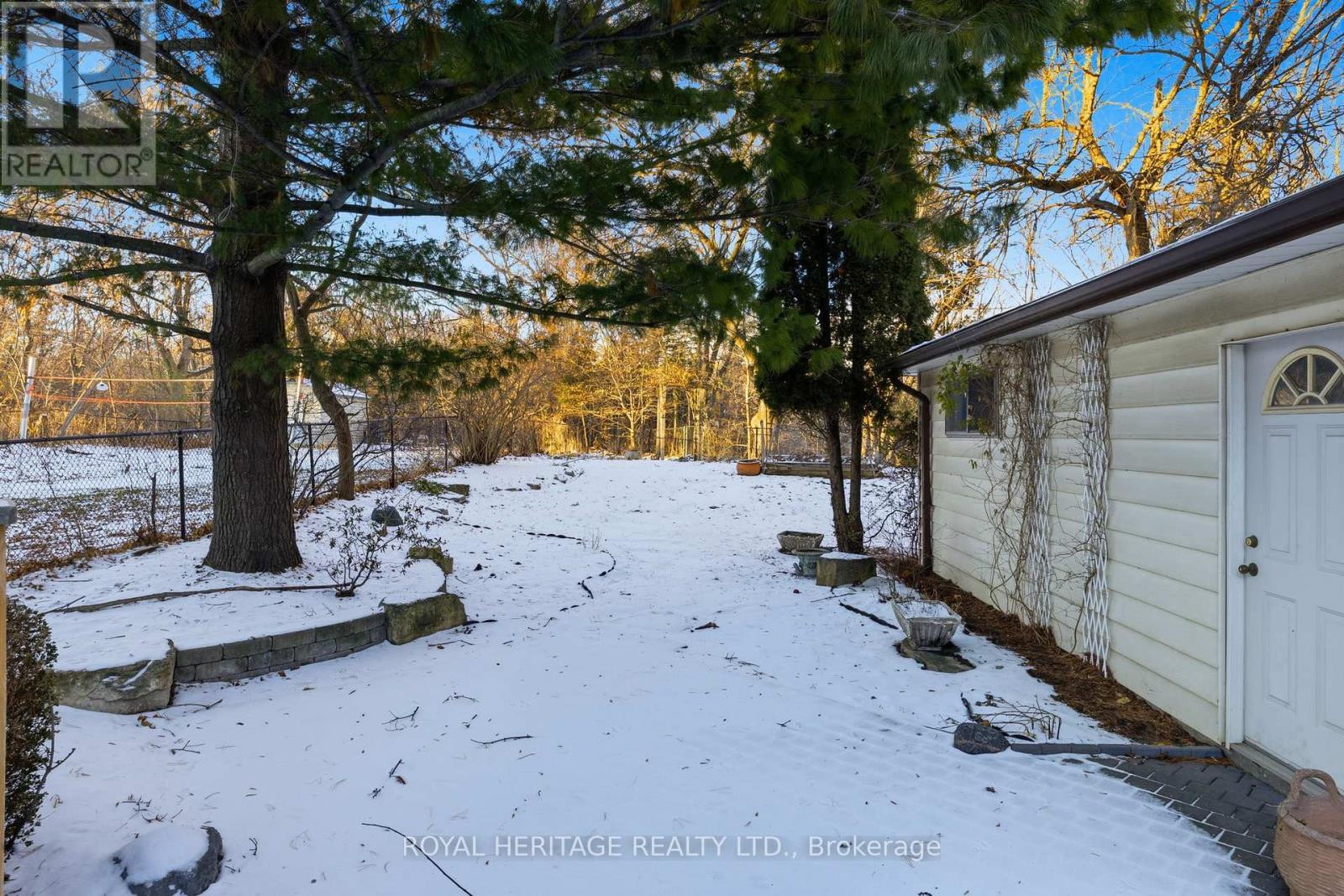 32 Beath Street, Toronto, Ontario  M1E 3J3 - Photo 40 - E12607108