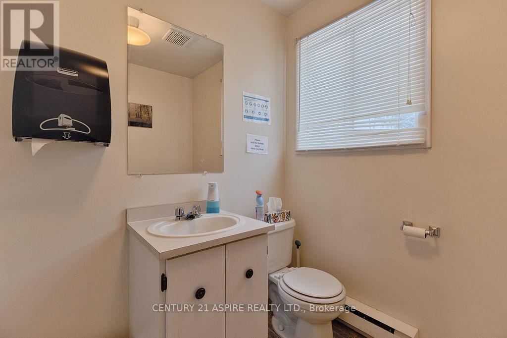 2889 Petawawa Boulevard, Petawawa, Ontario  K8H 1Y1 - Photo 16 - X12584882