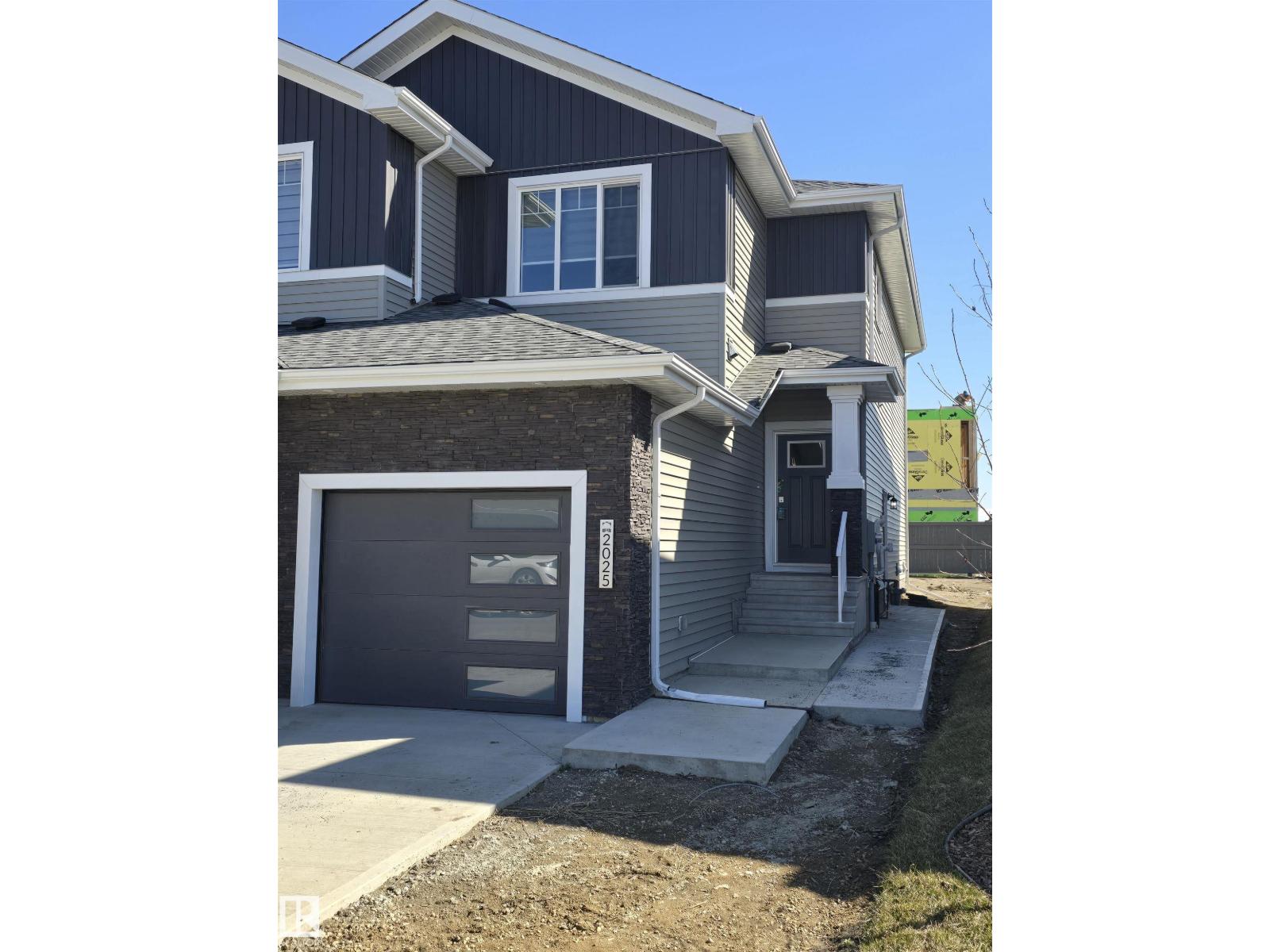 2025 164 St Sw, Edmonton, Alberta  T6W 5J9 - Photo 2 - E4467602