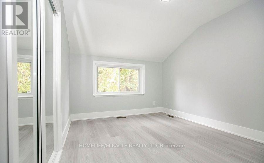 76 Raylawn Crescent, Halton Hills, Ontario  L7G 4N1 - Photo 22 - W12607074