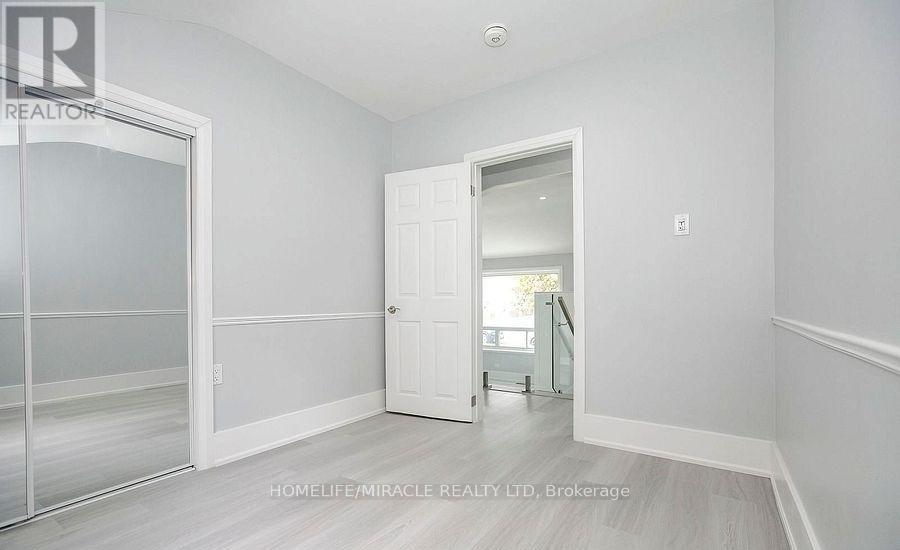 76 Raylawn Crescent, Halton Hills, Ontario  L7G 4N1 - Photo 29 - W12607074