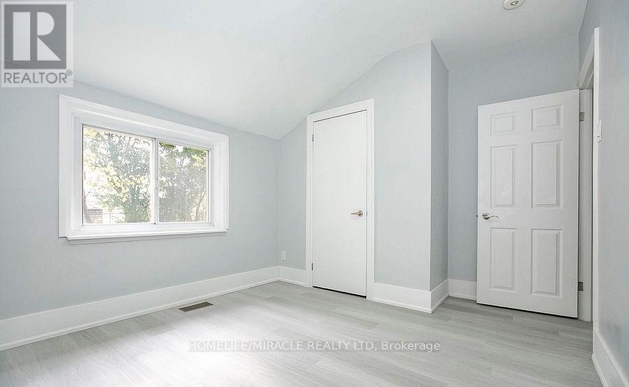 76 Raylawn Crescent, Halton Hills, Ontario  L7G 4N1 - Photo 31 - W12607074