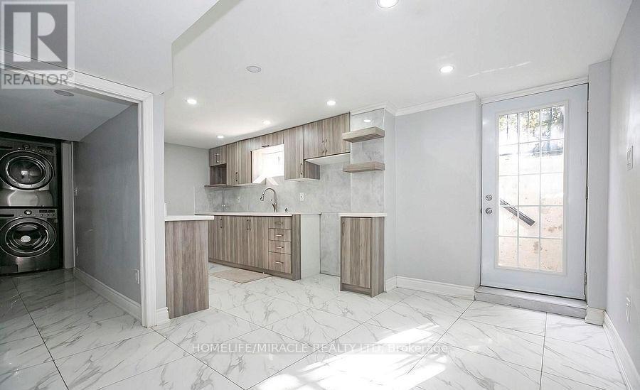 76 Raylawn Crescent, Halton Hills, Ontario  L7G 4N1 - Photo 35 - W12607074