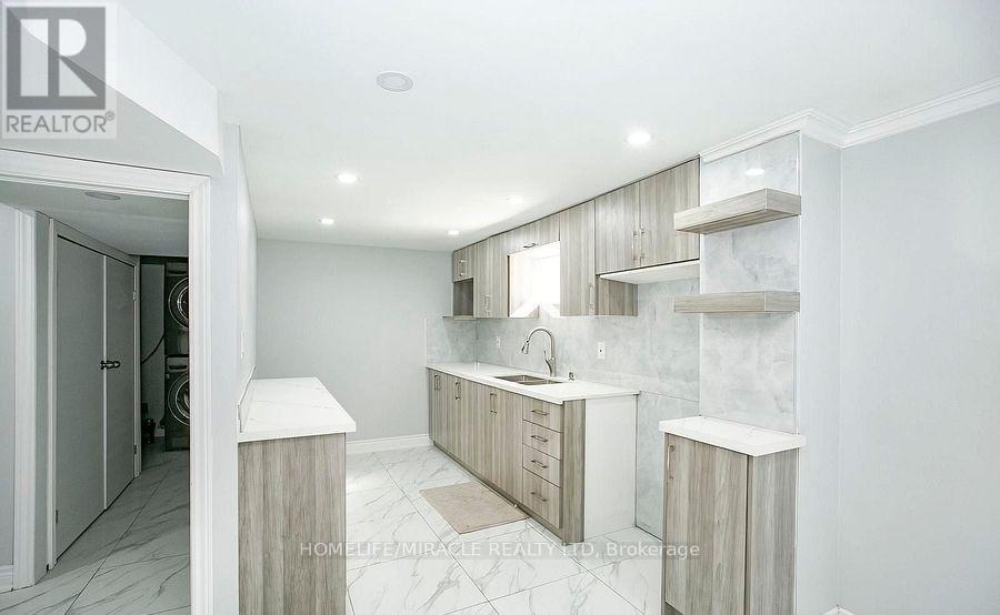 76 Raylawn Crescent, Halton Hills, Ontario  L7G 4N1 - Photo 36 - W12607074