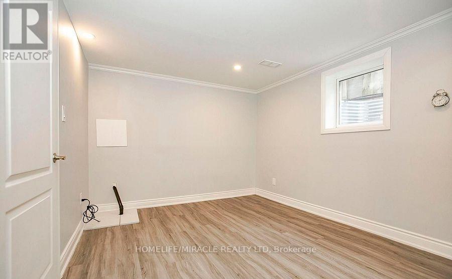 76 Raylawn Crescent, Halton Hills, Ontario  L7G 4N1 - Photo 39 - W12607074