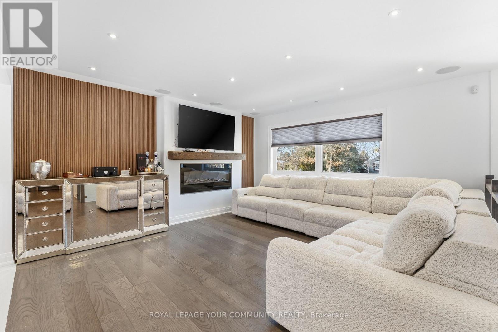 16025 Concession 7, King, Ontario  L6A 5B9 - Photo 2 - N12606636