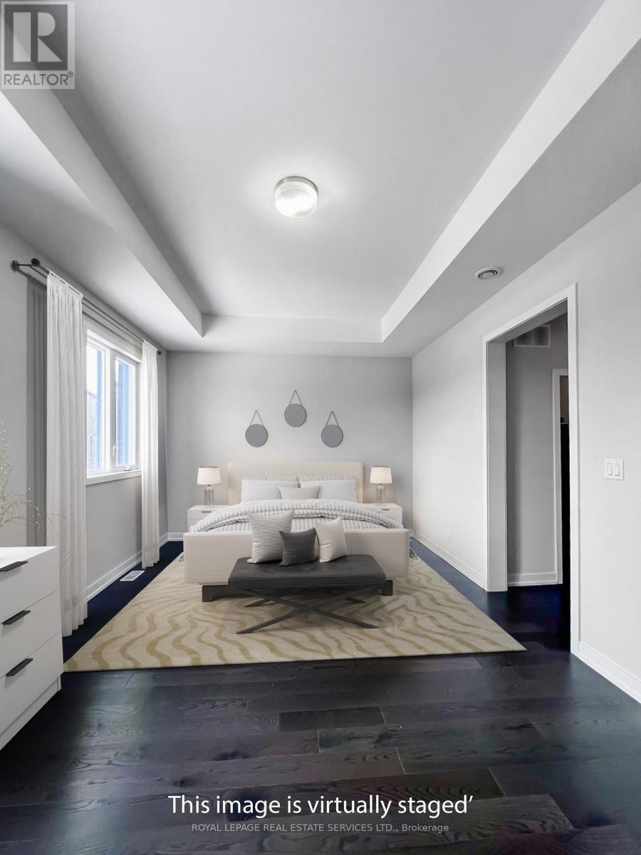 1215 Dartmouth Crescent, Oakville, Ontario  L6H 8C1 - Photo 9 - W12592278