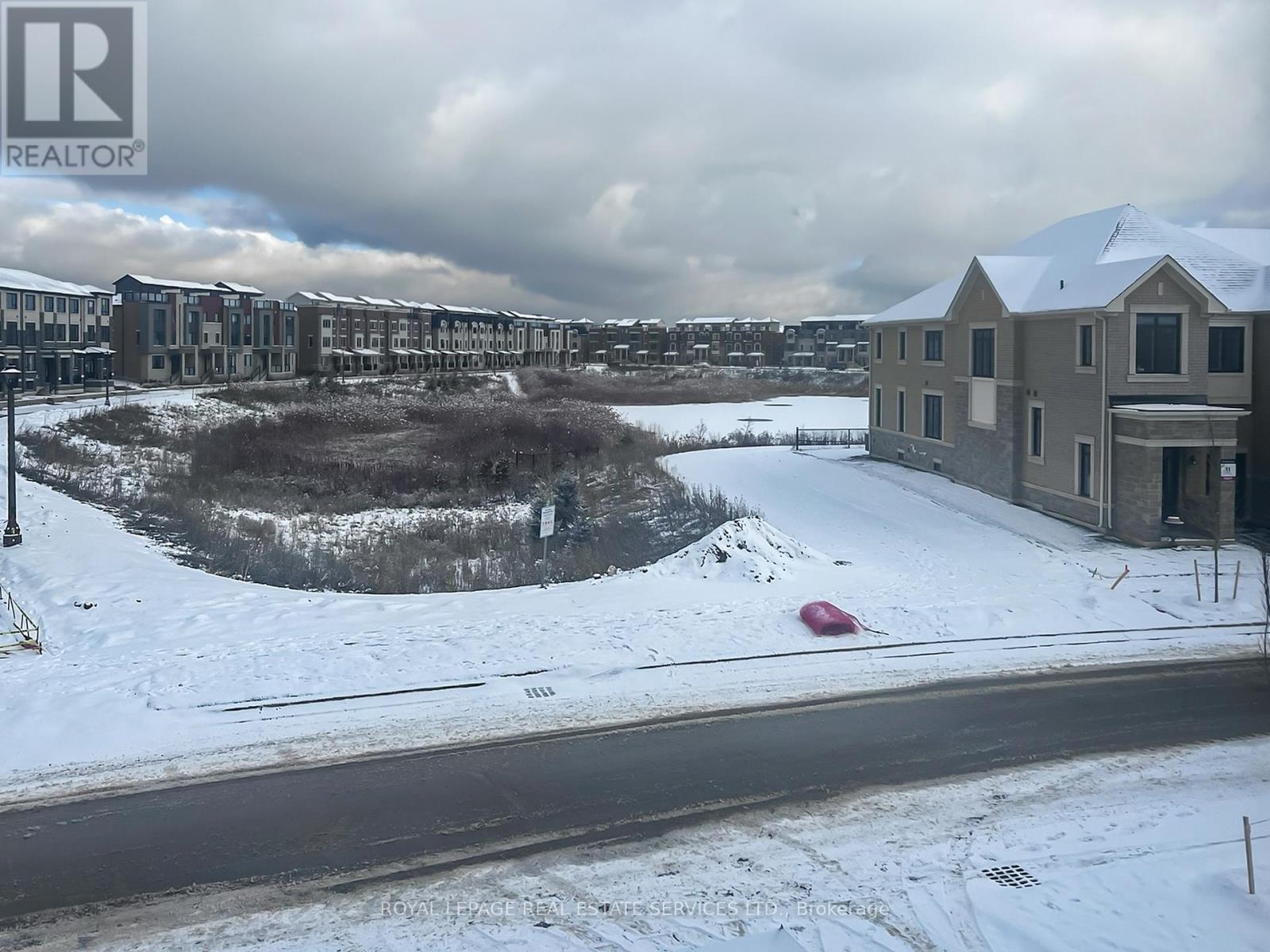 1215 Dartmouth Crescent, Oakville, Ontario  L6H 8C1 - Photo 26 - W12592278