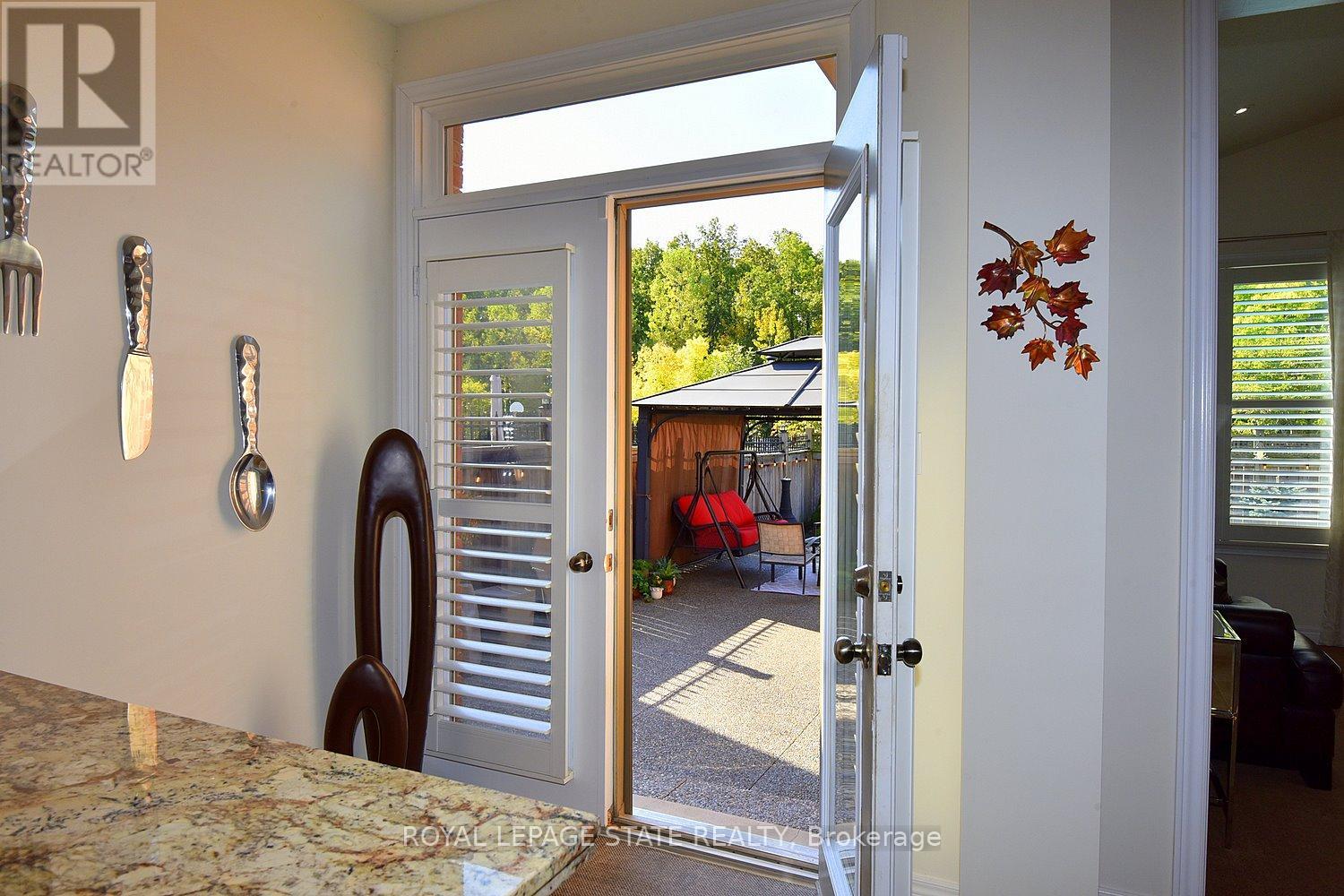 12 Degrow Crescent, Hamilton, Ontario  L0R 1C0 - Photo 16 - X12419183