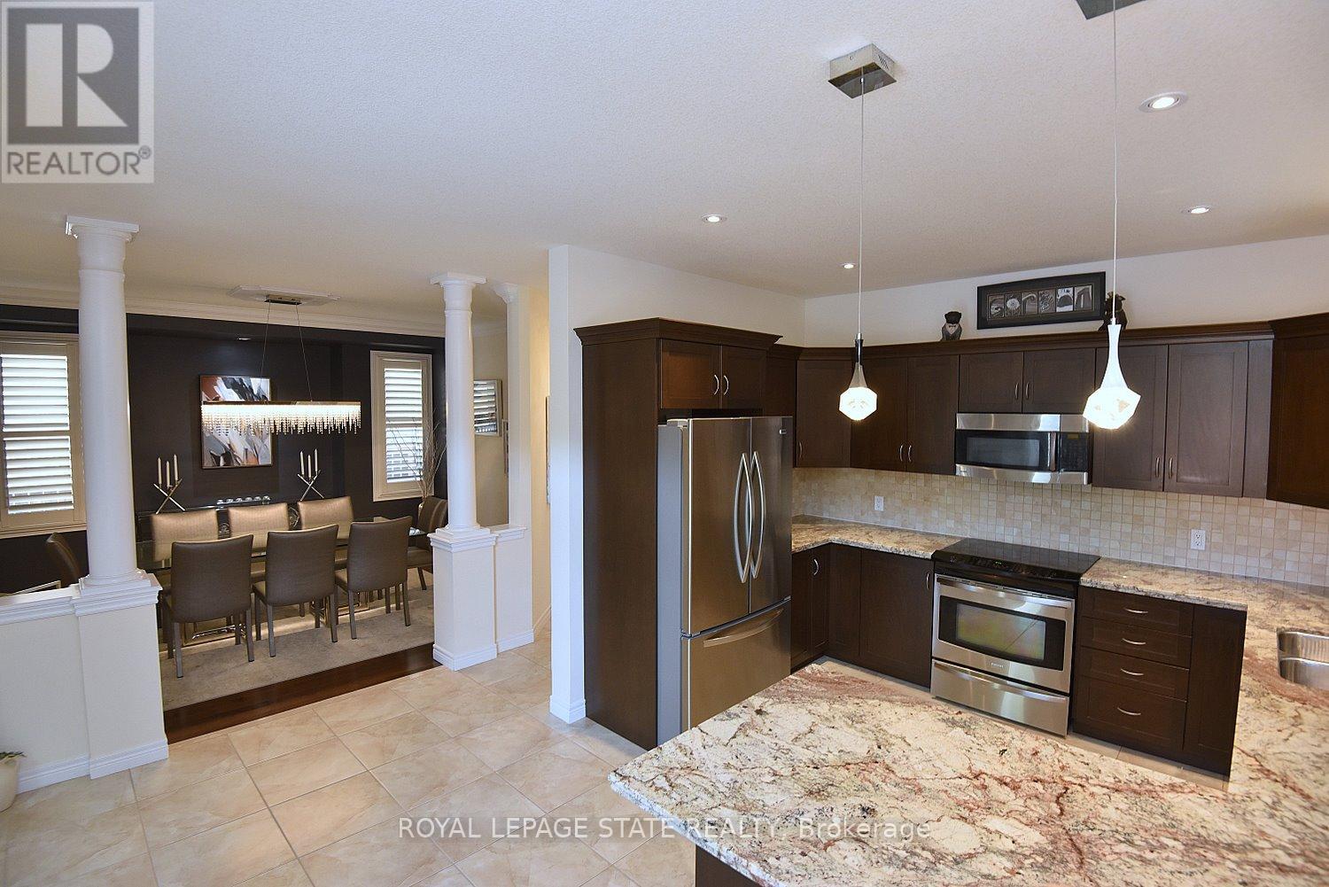 12 Degrow Crescent, Hamilton, Ontario  L0R 1C0 - Photo 14 - X12419183