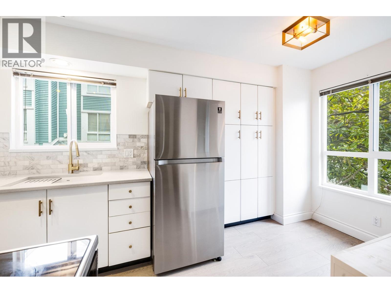 8431 Jellicoe Street, Vancouver, British Columbia  V5S 2J4 - Photo 8 - R3072635