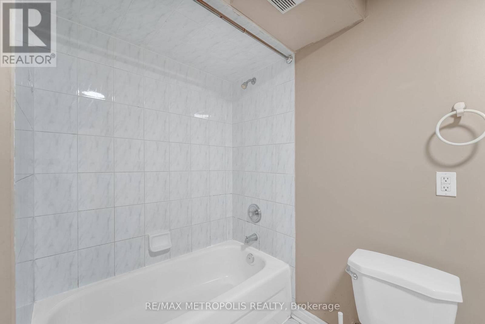 Bsmt - 1800 Holbrook Court, Pickering (Dunbarton), Ontario  L1V 7C2 - Photo 18 - E12605452