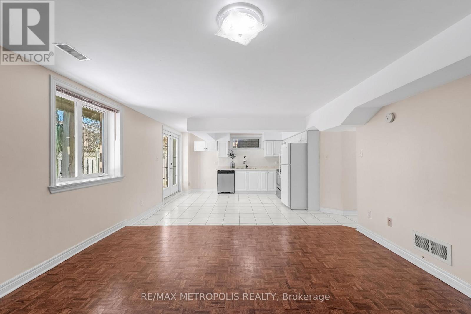 Bsmt - 1800 Holbrook Court, Pickering (Dunbarton), Ontario  L1V 7C2 - Photo 3 - E12605452