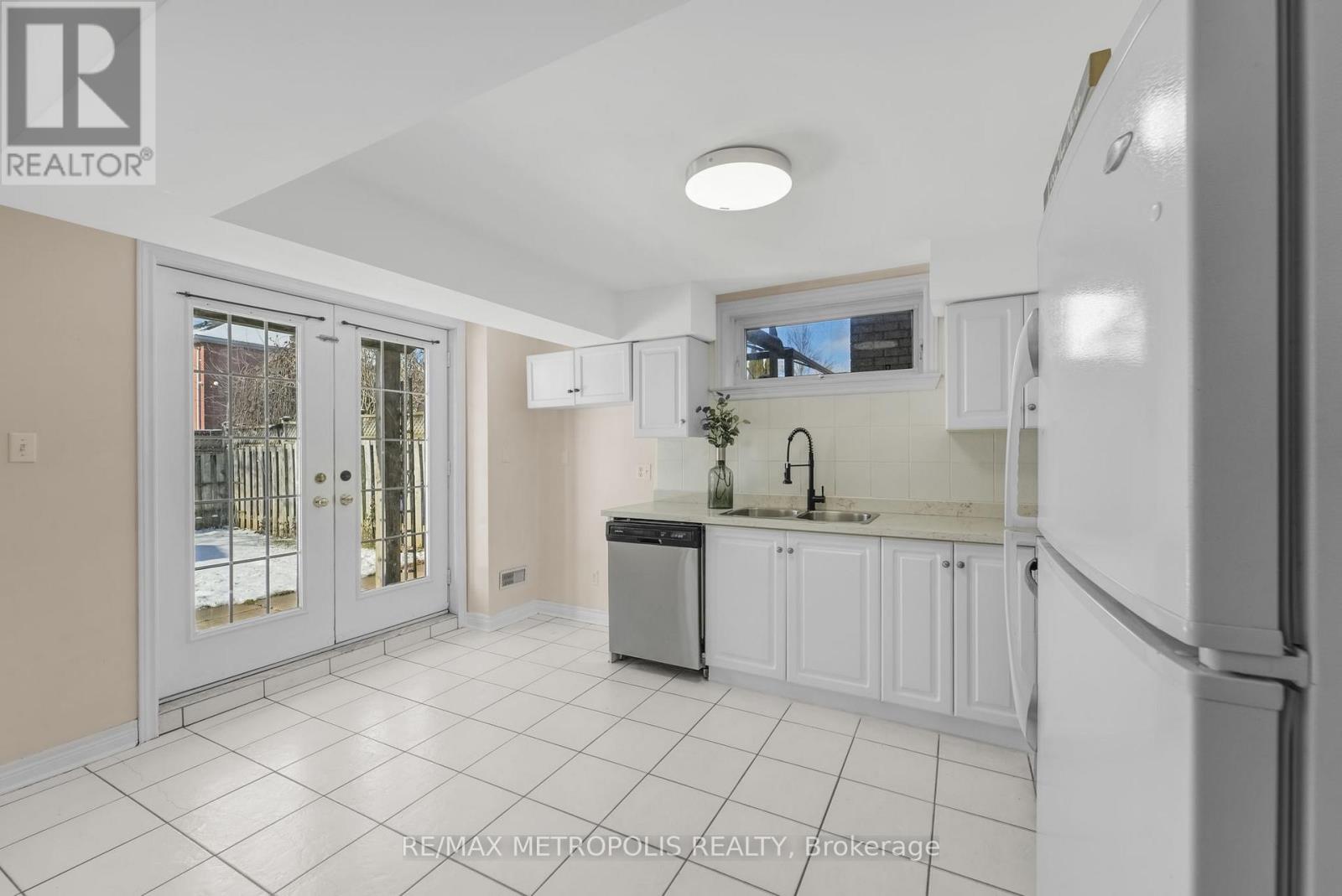 Bsmt - 1800 Holbrook Court, Pickering (Dunbarton), Ontario  L1V 7C2 - Photo 5 - E12605452