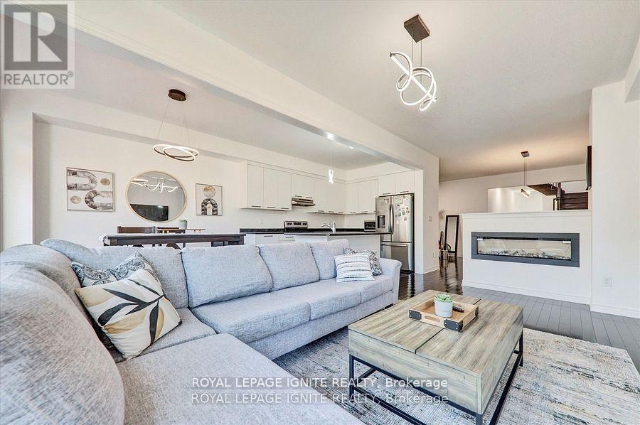 35 Peter Hogg Court, Whitby, Ontario  L1P 0N2 - Photo 10 - E12607124