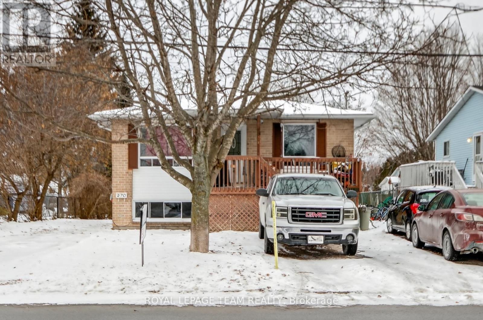 370 Joseph Street, Carleton Place, Ontario K7C 4C1 - Photo 4 - X12606500
