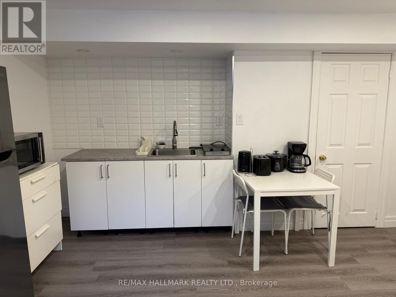 Bsmt - 76 Topham Crescent, Richmond Hill (Westbrook), Ontario  L4C 9G9 - Photo 12 - N12607128