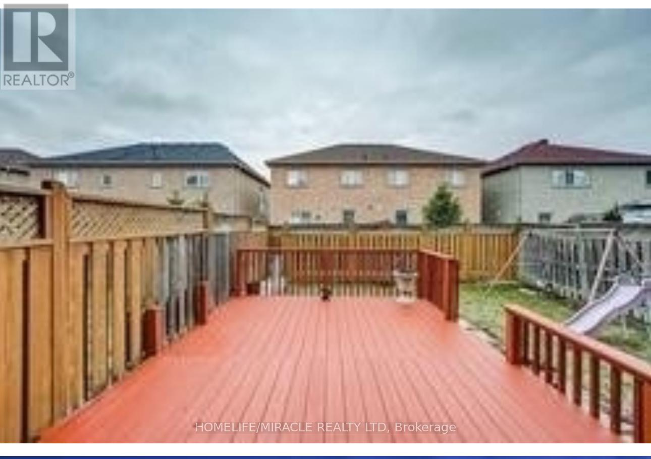 9 Trumpet Valley Boulevard, Brampton, Ontario  L7A 3P4 - Photo 13 - W12607114
