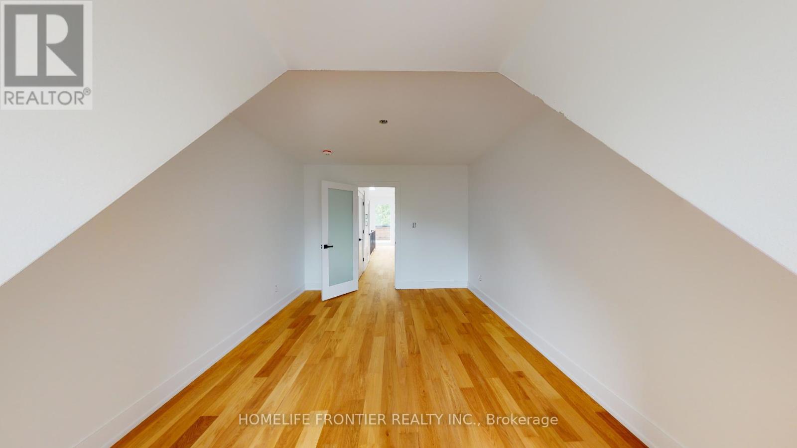 5 - 197 Hallam Street, Toronto, Ontario  M6H 1X6 - Photo 9 - W12607122