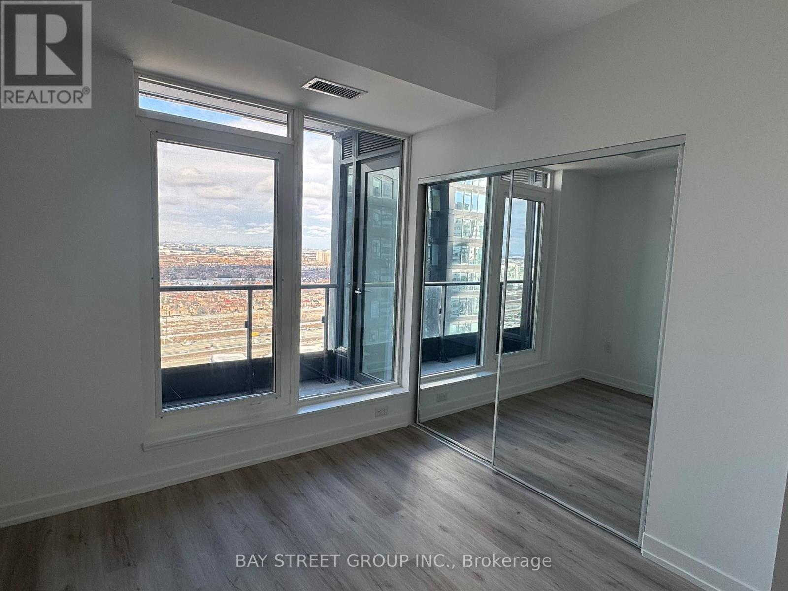 3103 - 395 Square One Drive, Mississauga, Ontario  L5B 0P6 - Photo 12 - W12607144