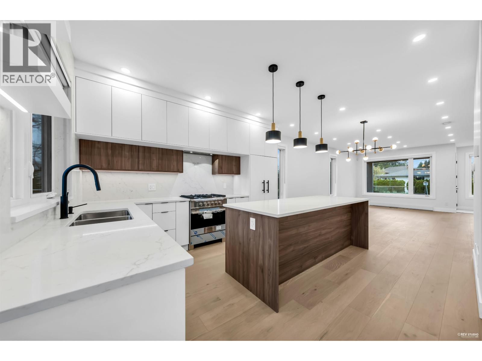 101 706 Smith Avenue, Coquitlam, British Columbia  V3J 2W7 - Photo 35 - R3072487