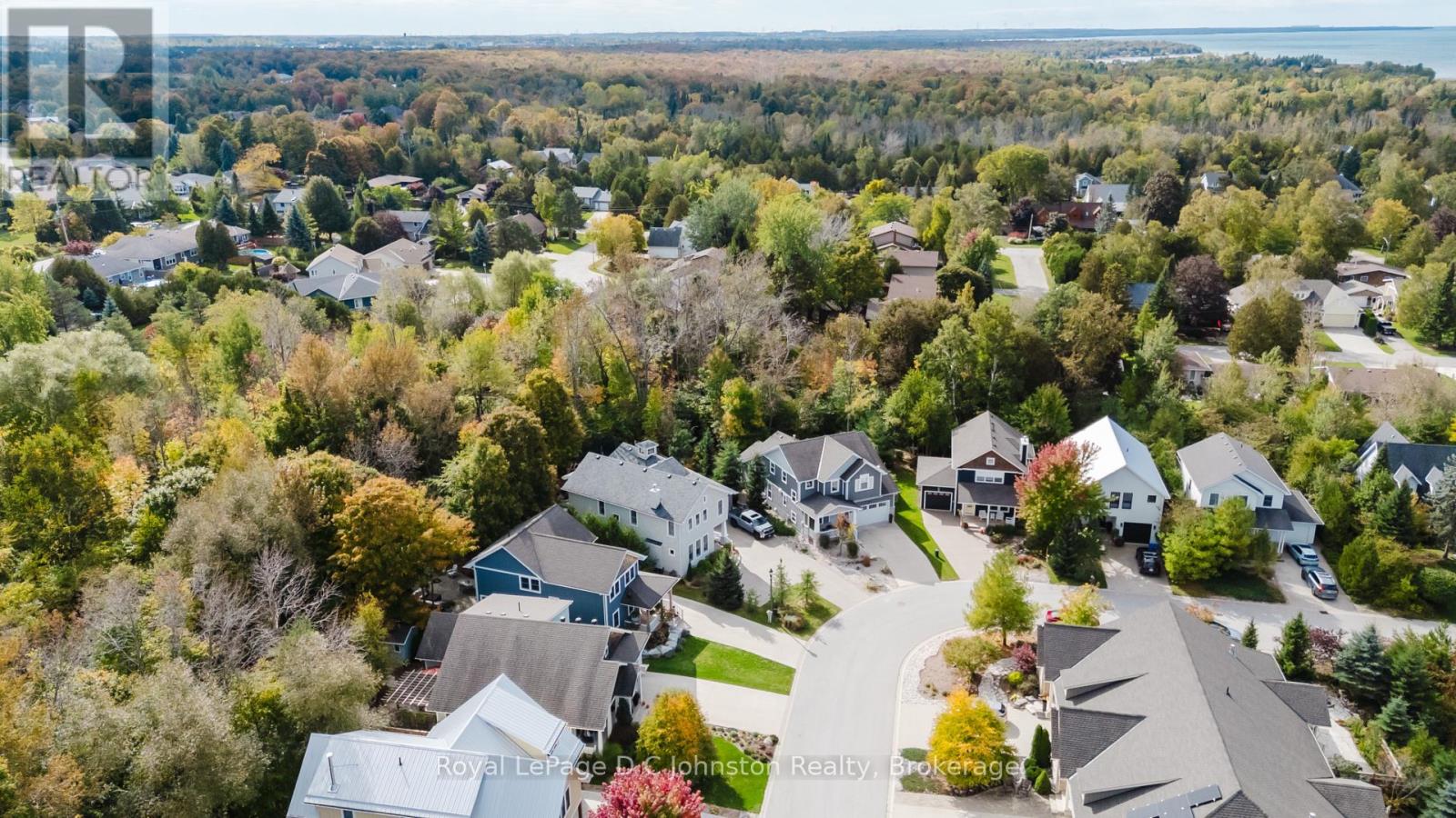 81 Cedar Bush Drive, Saugeen Shores, Ontario  N0H 2L0 - Photo 43 - X12461725