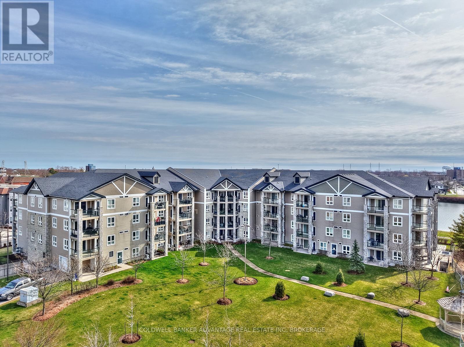 1204 - 330 Prince Charles Drive S, Welland, Ontario  L3C 7B3 - Photo 16 - X12607174