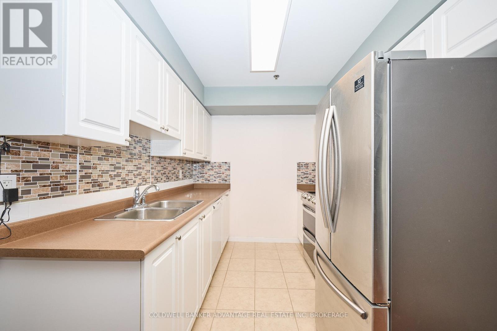 1204 - 330 Prince Charles Drive S, Welland, Ontario  L3C 7B3 - Photo 26 - X12607174