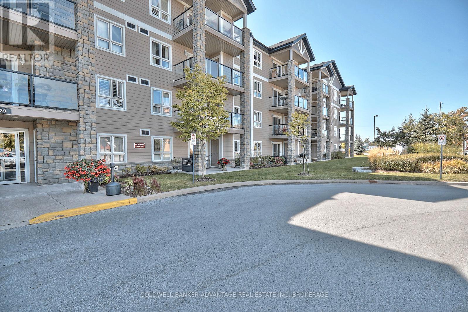 1204 - 330 Prince Charles Drive S, Welland, Ontario  L3C 7B3 - Photo 3 - X12607174