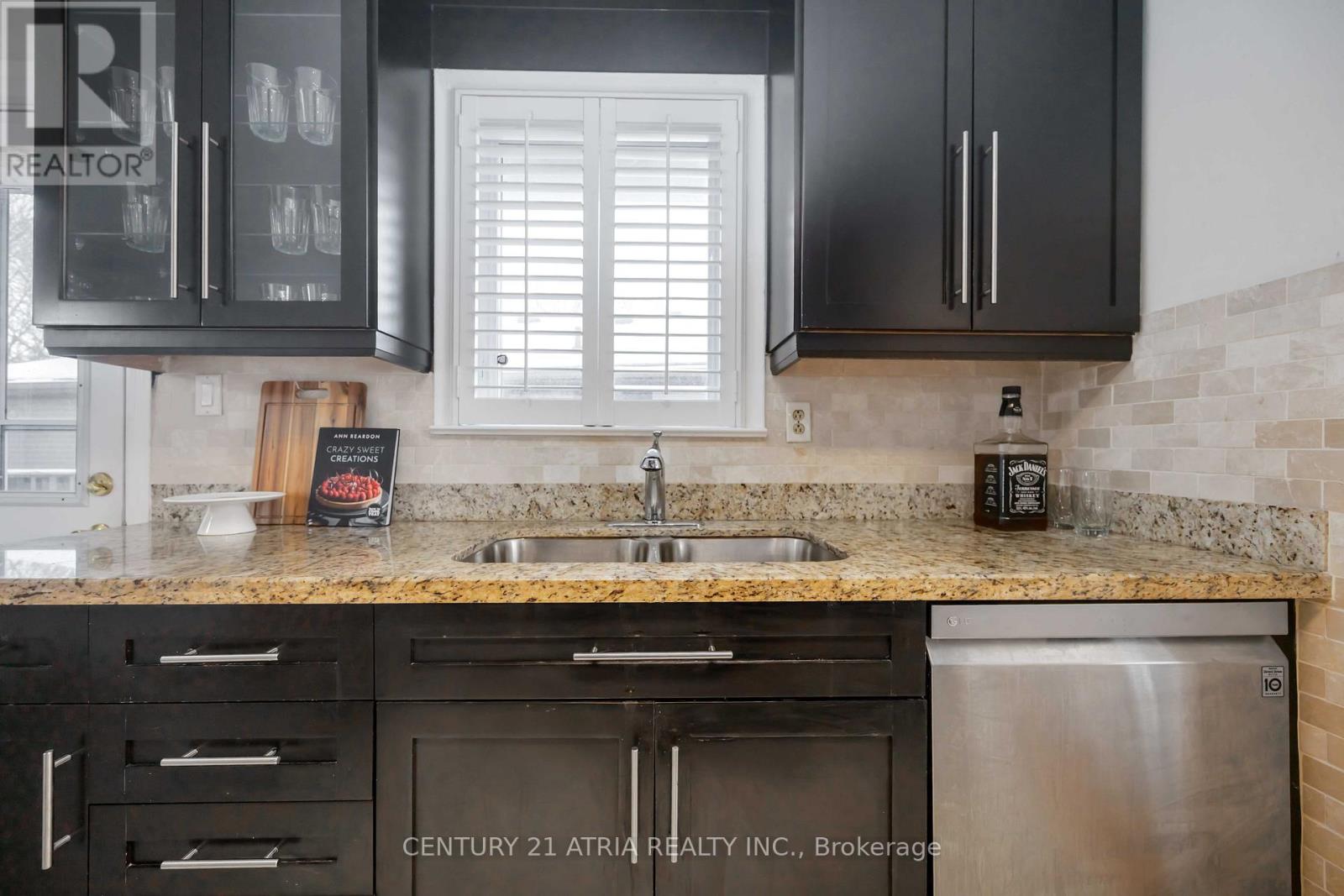 39 Amberdale Drive, Toronto, Ontario  M1P 4B9 - Photo 17 - E12606406