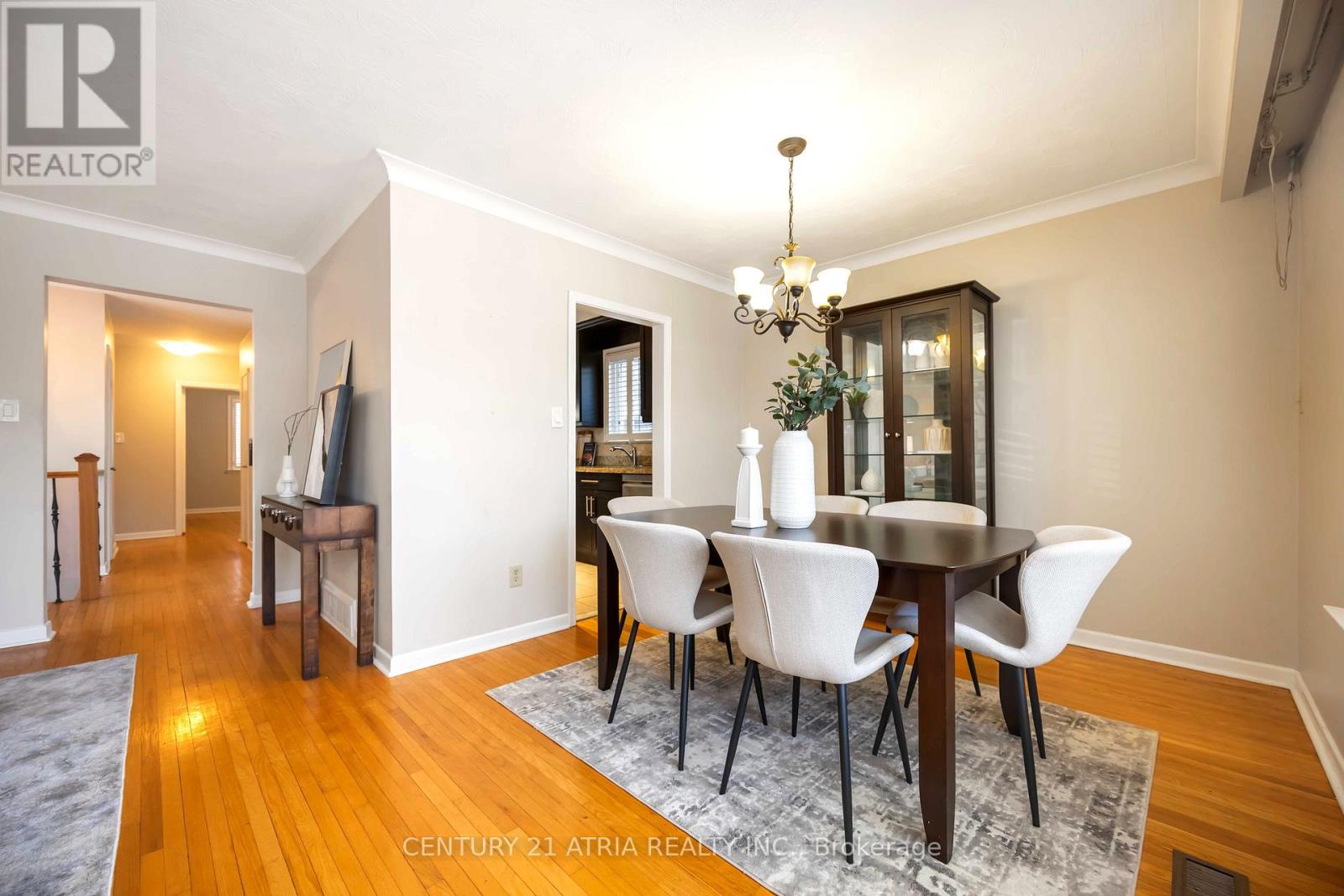 39 Amberdale Drive, Toronto, Ontario  M1P 4B9 - Photo 10 - E12606406