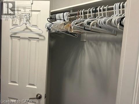 52 Chapel Street, Kitchener, Ontario  N2H 2T1 - Photo 9 - 40791720