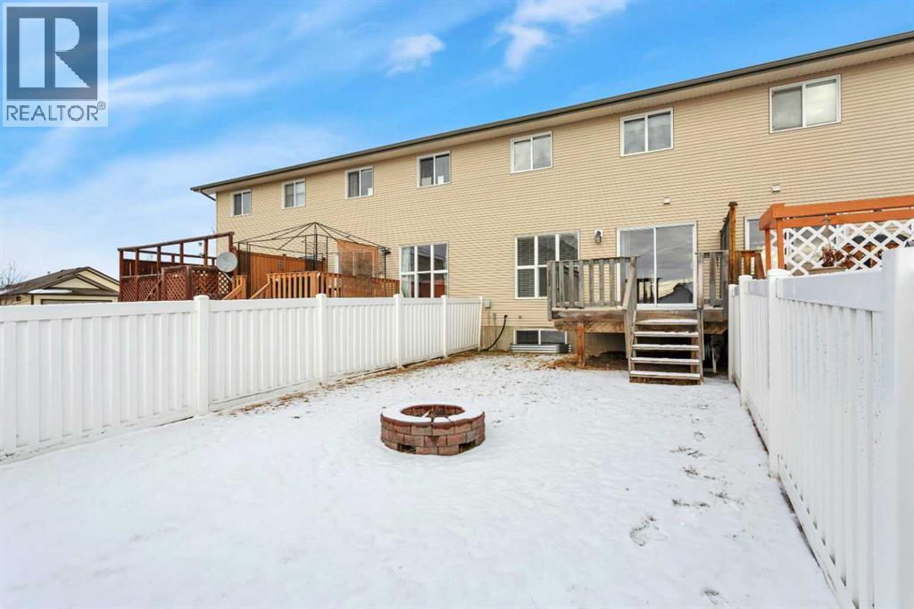 3 Lark Close, Sylvan Lake, Alberta T4S 2P6 - Photo 3 - A2273530