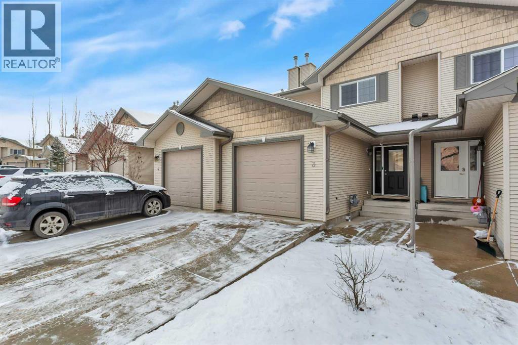 3 Lark Close, Sylvan Lake, Alberta T4S 2P6 - Photo 2 - A2273530