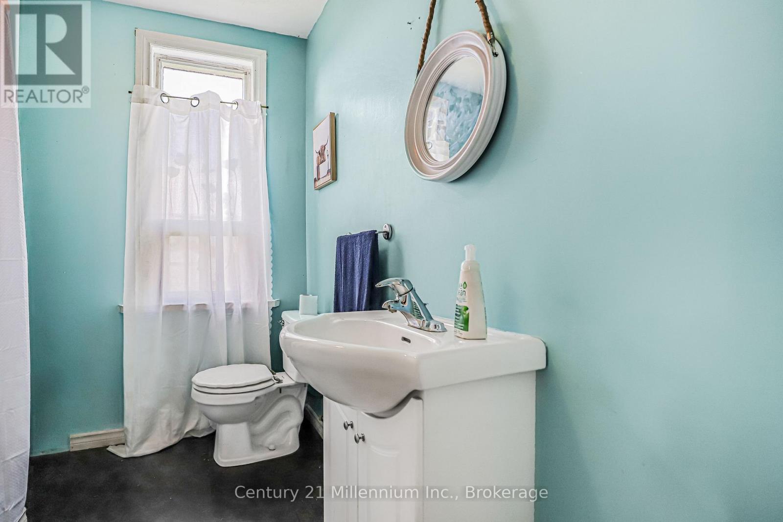 823 12 Concession, South Bruce, Ontario  N0G 1W0 - Photo 9 - X12607156