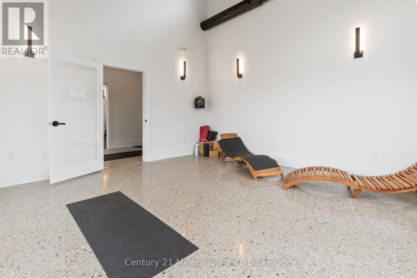 306 - 20 Beckwith Lane, Blue Mountains, Ontario  L9Y 0R4 - Photo 37 - X12607200