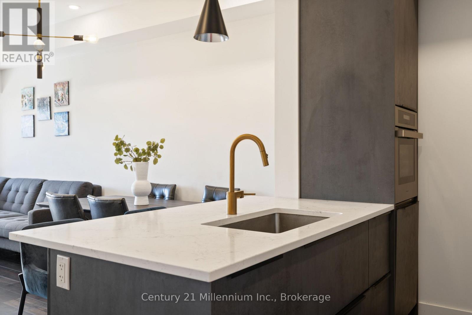 306 - 20 Beckwith Lane, Blue Mountains, Ontario  L9Y 0R4 - Photo 7 - X12607200