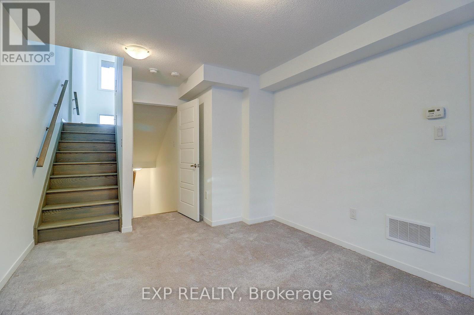 756 Heathrow Path, Oshawa (Samac), Ontario  L1K 3G4 - Photo 10 - E12607160