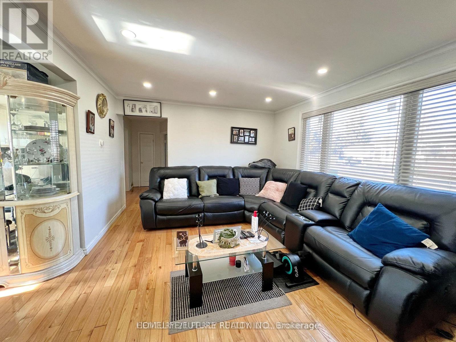 Main - 107 Seminole Avenue, Toronto, Ontario  M1J 1N8 - Photo 4 - E12607172