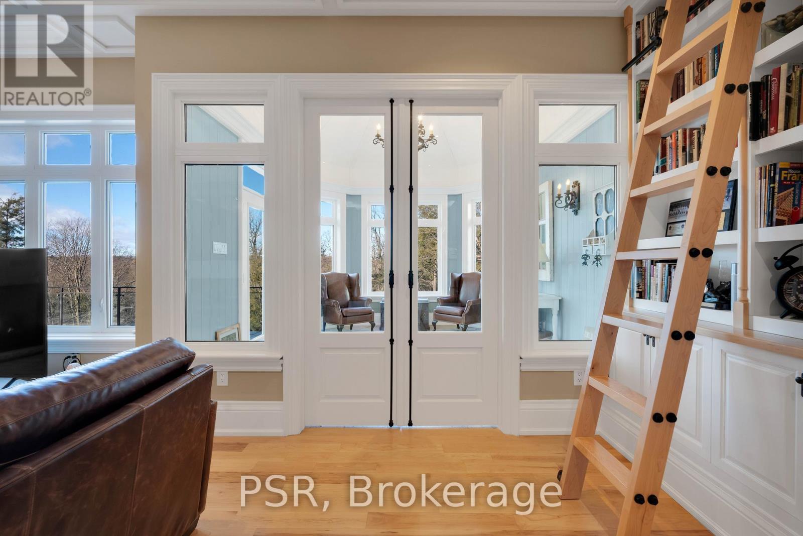 124 Elmpine Trail, King, Ontario  L7B 1K4 - Photo 13 - N12328120