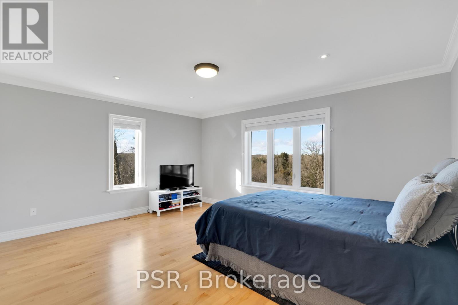 124 Elmpine Trail, King, Ontario  L7B 1K4 - Photo 31 - N12328120