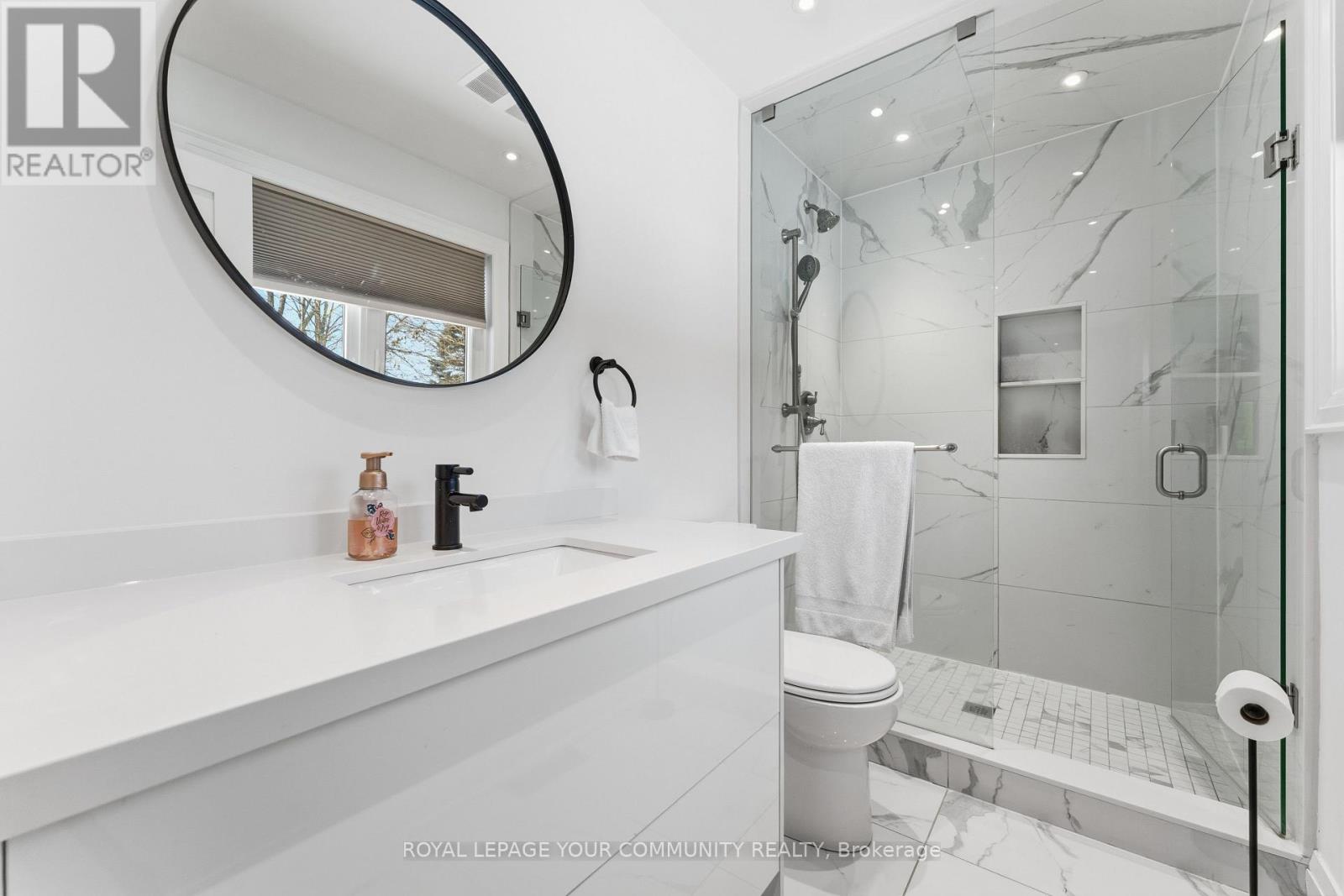 16025 Concession 7, King, Ontario  L6A 5B9 - Photo 10 - N12606636