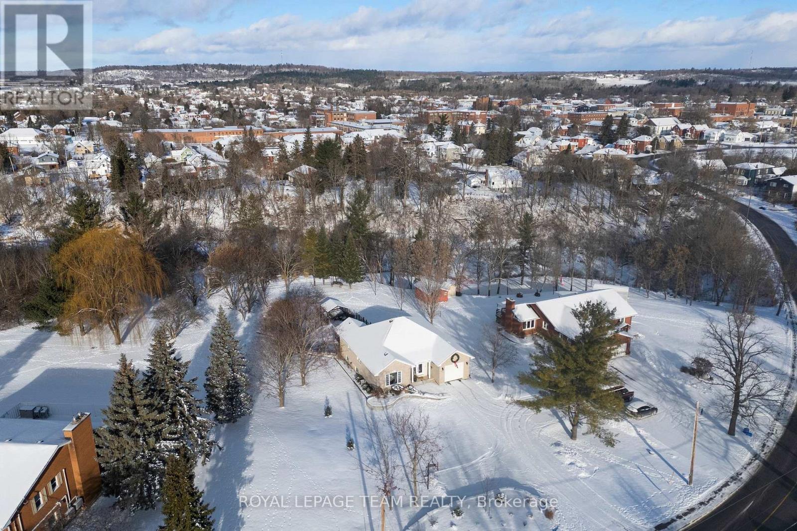 230 Opeongo Road, Renfrew, Ontario  K7V 2T5 - Photo 3 - X12456601