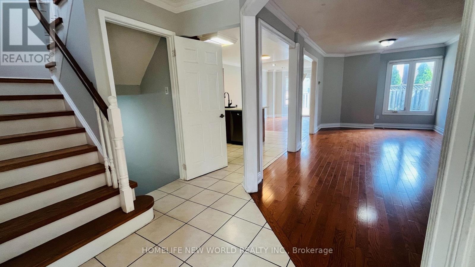 189 Gailcrest Circle, Vaughan, Ontario  L4J 5W2 - Photo 13 - N12607154