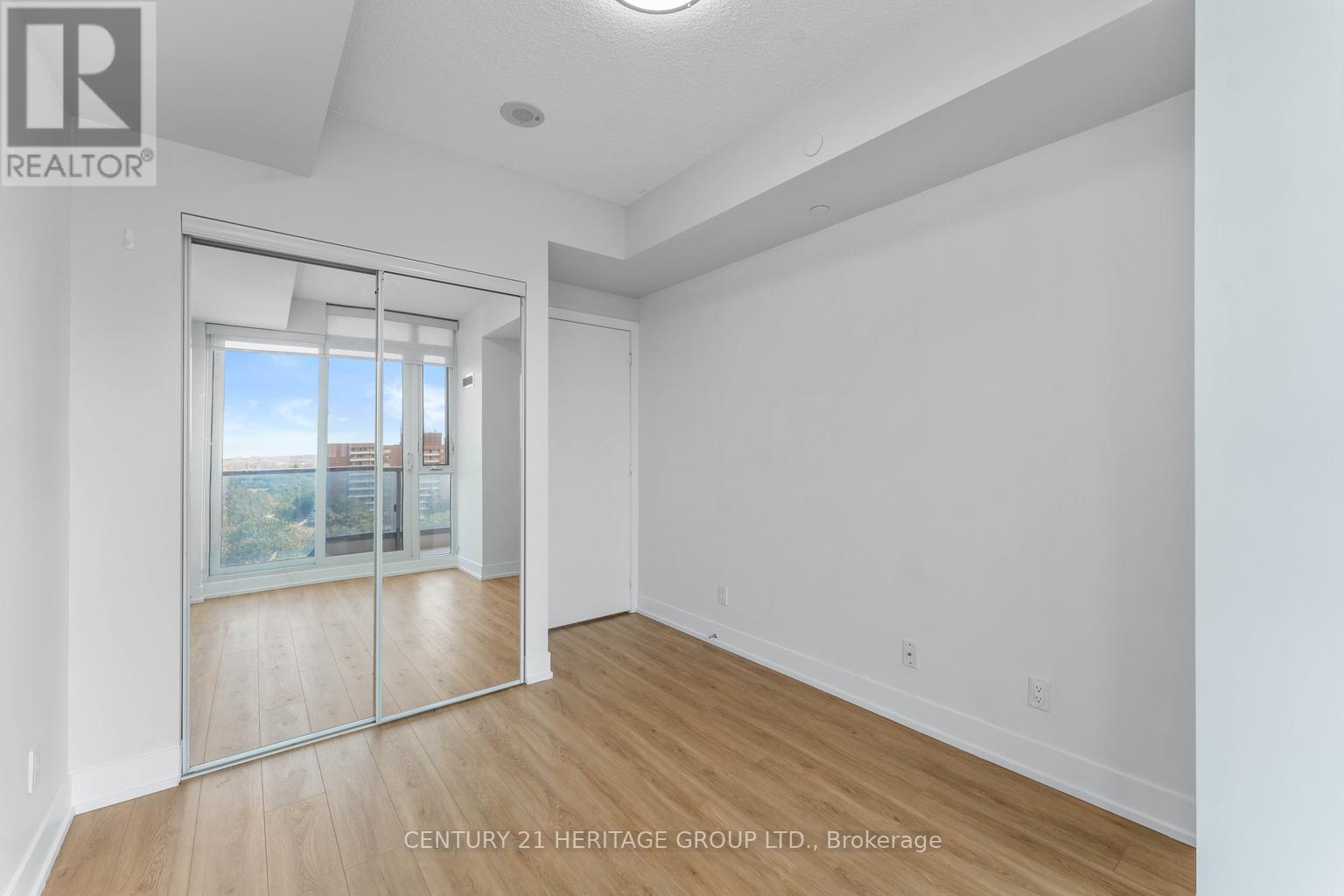 908 - 9471 Yonge Street, Richmond Hill, Ontario  L4C 0Z5 - Photo 23 - N12607166